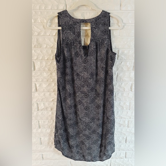 Old Navy Black and White Pattern Dress - Picture 2 of 4